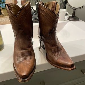 Ariat Women's Legacy X Toe Naturally Distressed Brown Ankle Boots 10031534